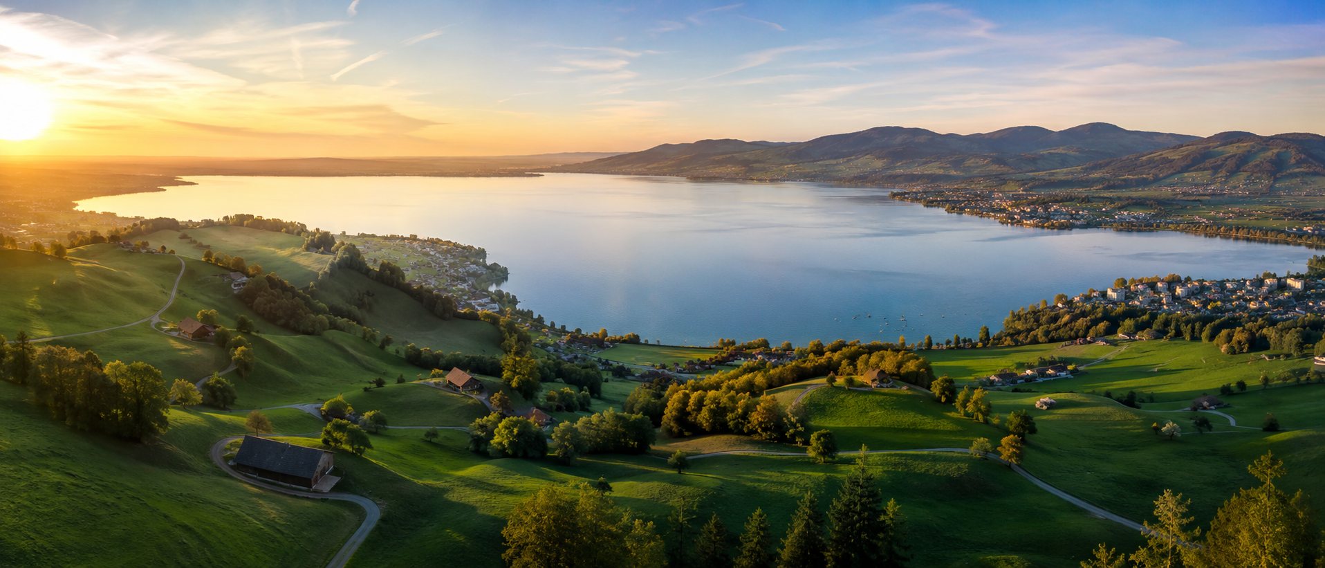 Panorama Luftaufnahme über dem Zugersee
